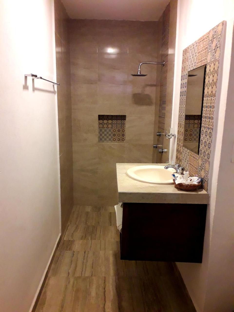Hotel Peregrina วัลลาโดลิด ภายนอก รูปภาพ